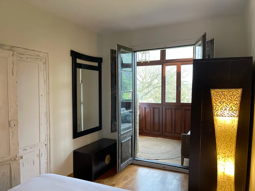 Terraza en habitación doble de la Solana de Mogro